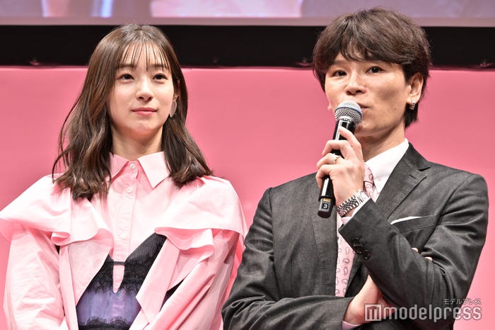 足立梨花、TATSU(C)モデルプレス