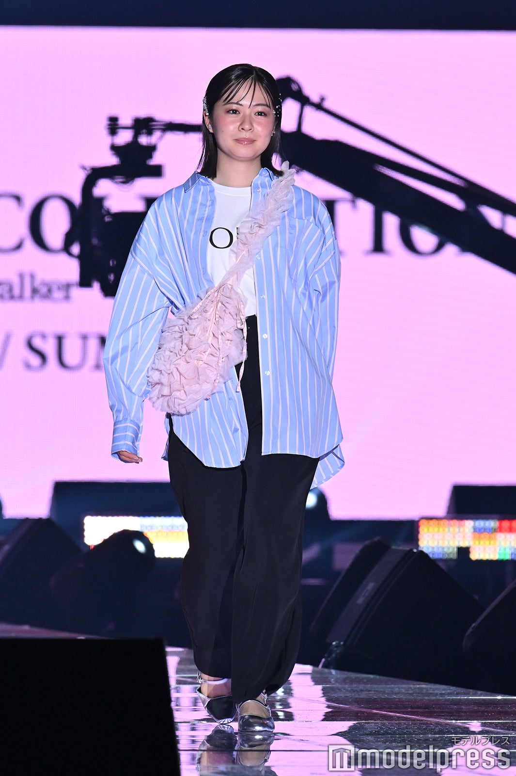 （C）モデルプレス