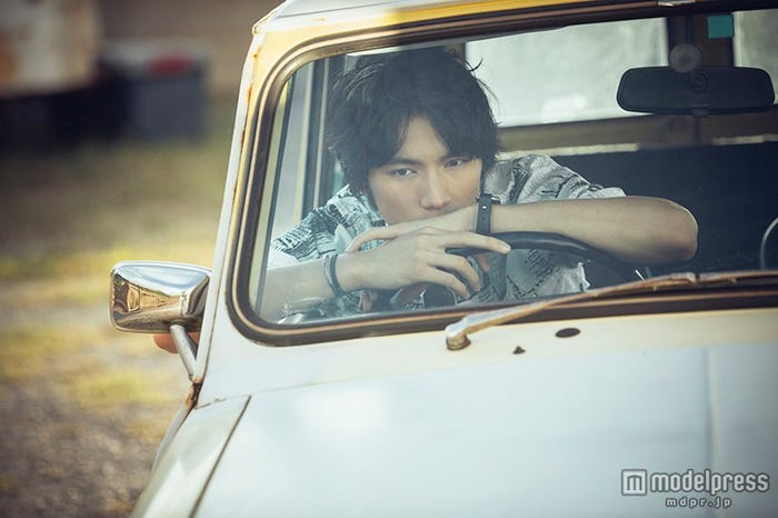 「福士蒼汰 メイキングDVD付卓上カレンダー 2016.4‐2017.3(仮)」/(C)東京ニュース通信社 Photo by Hayato Araki