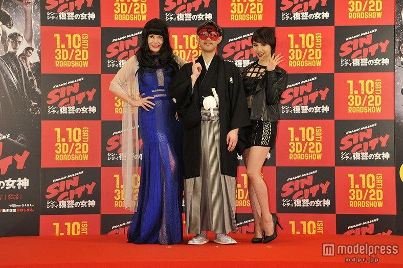 （左から）カイヤ、ゲッターズ飯田、水沢アリー