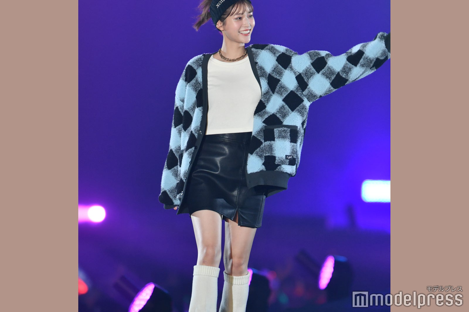 （C）モデルプレス