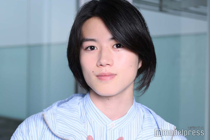 奥智哉(C)モデルプレス