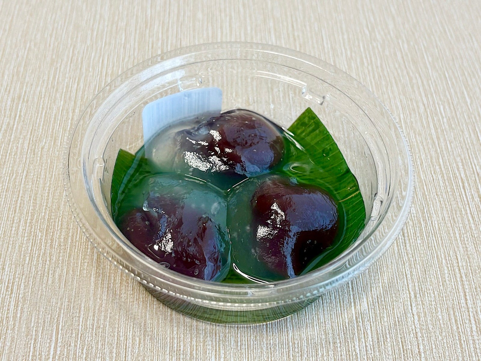 「水まんじゅう3個入」226円（税込）