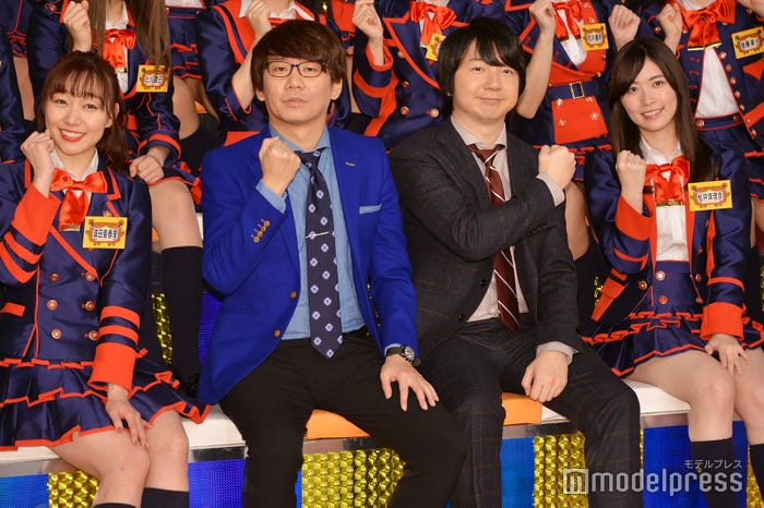 (左から)須田亜香里、小宮浩信、相田周二、松井珠理奈(C)モデルプレス