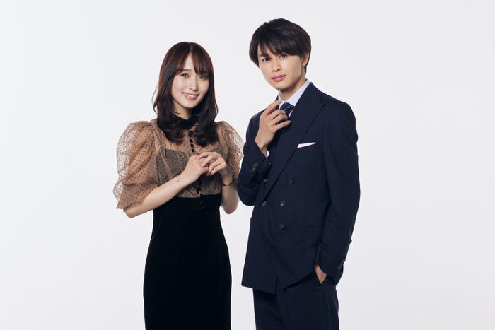 草川拓弥、菅井友香(C)「ビジネス婚」製作委員会・MBS