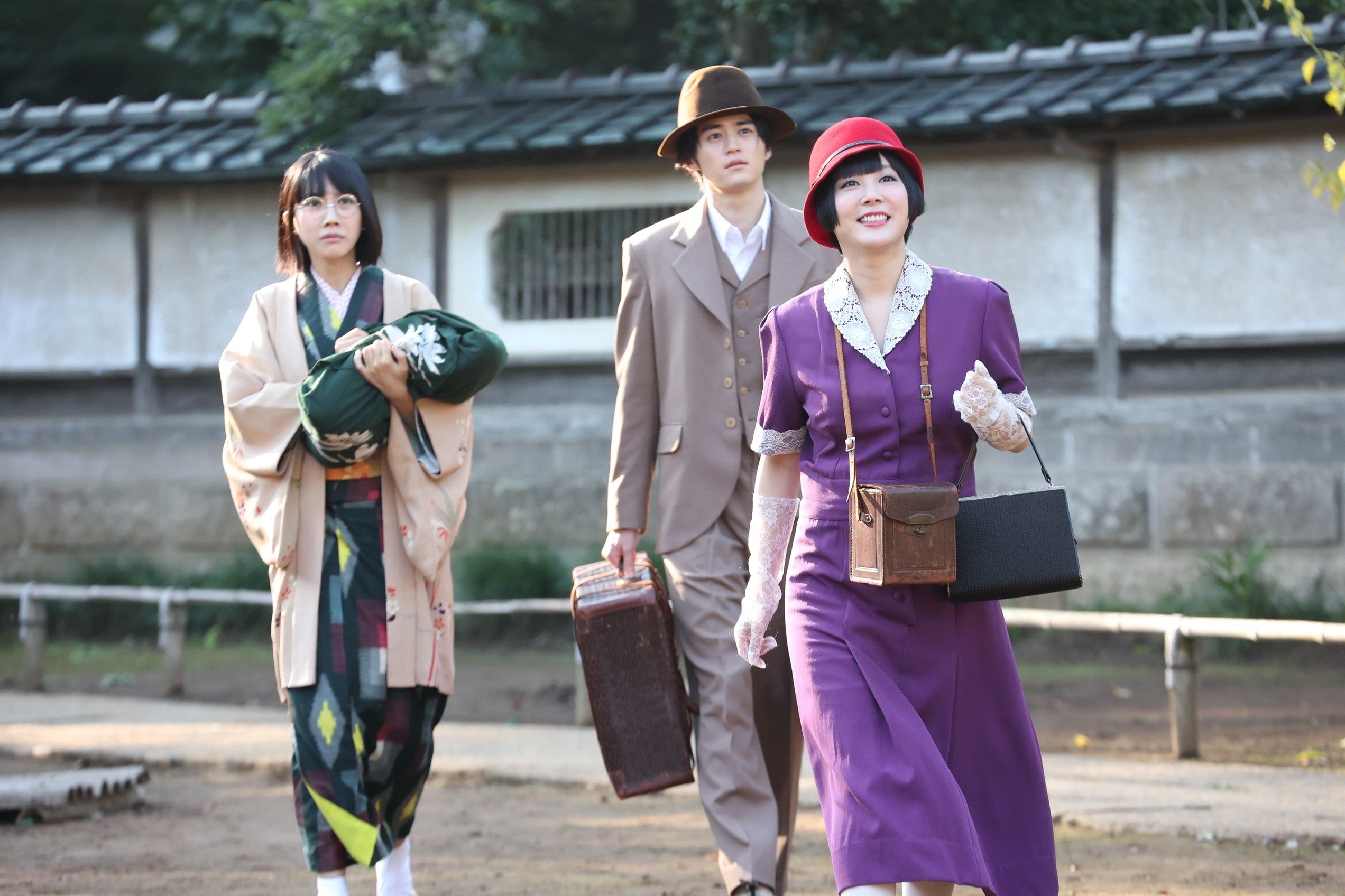 松本穂香、鈴鹿央士、北乃きい「嘘解きレトリック」第4話（C）フジテレビ