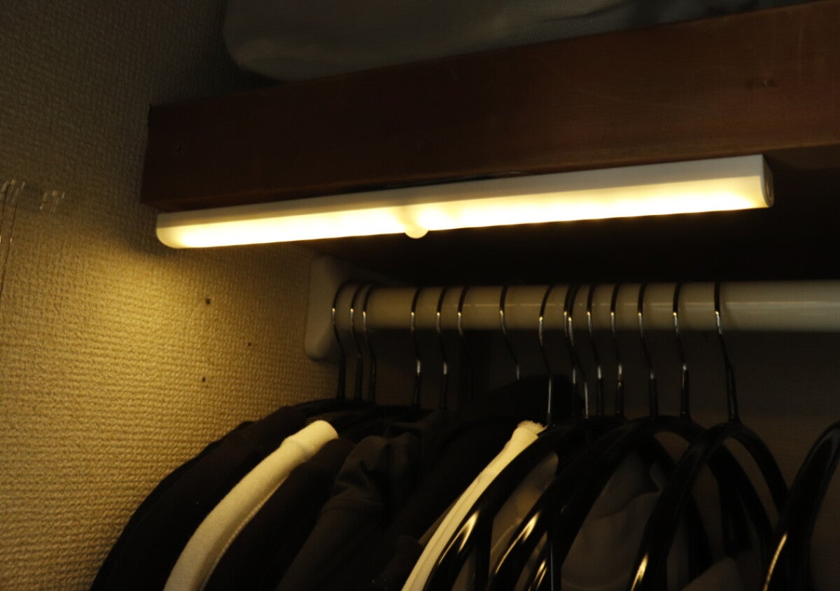 また人気出そうなの出してる！着脱できて充電が楽ちん！しかも高機能な100均プチ家電