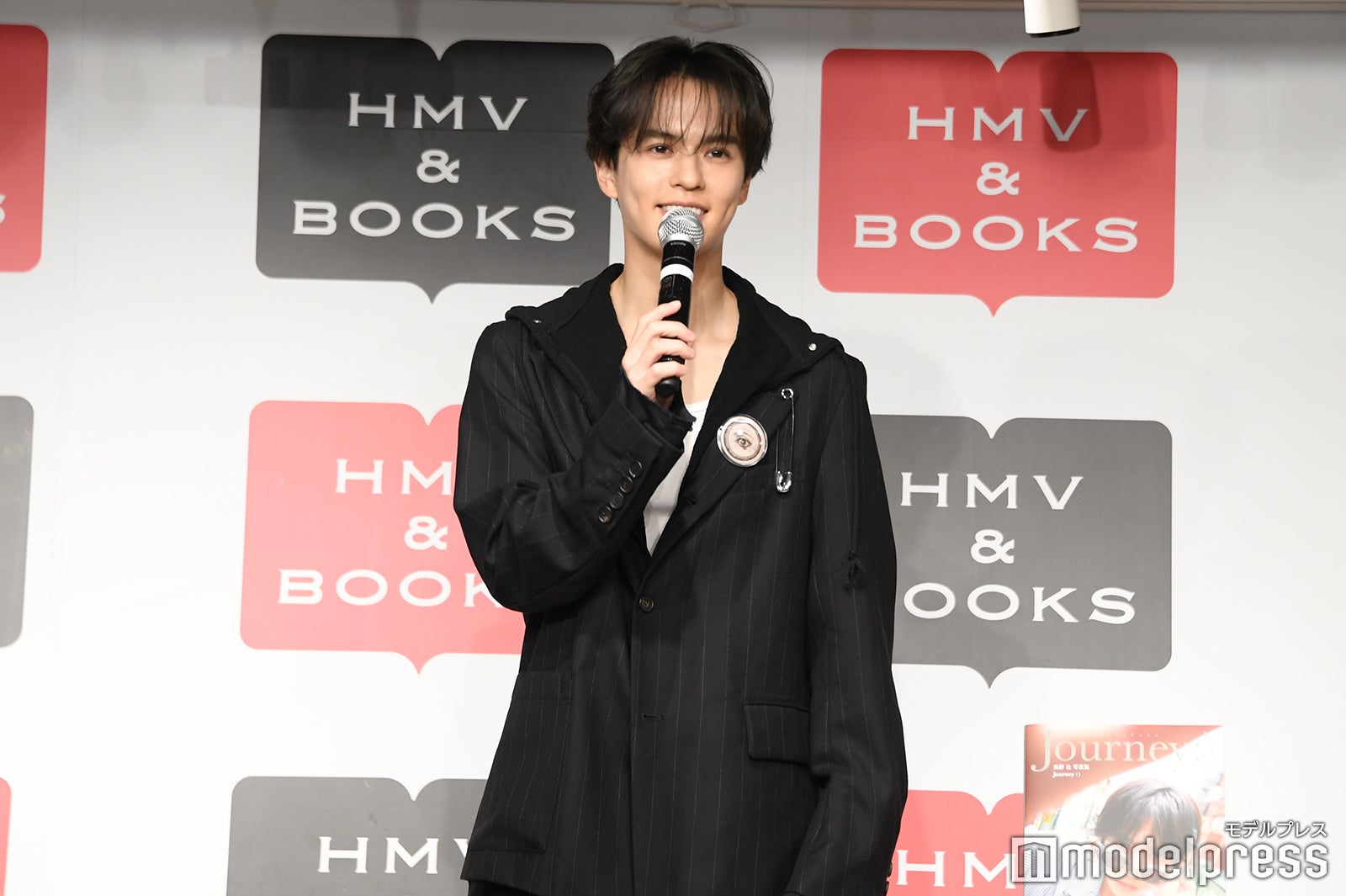 周囲からの写真集の反応は「ないです（笑）」と笑う奥野壮（C）モデルプレス