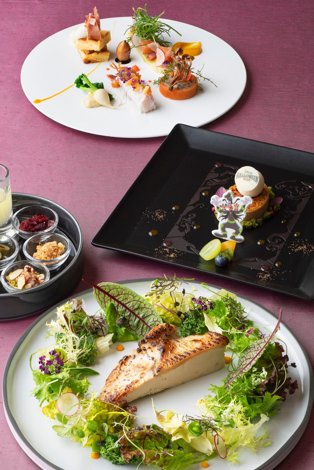 ディズニーホテルでハロウィーンの楽しくも妖しい雰囲気を味わおう!限定メニューが9月16日より登場