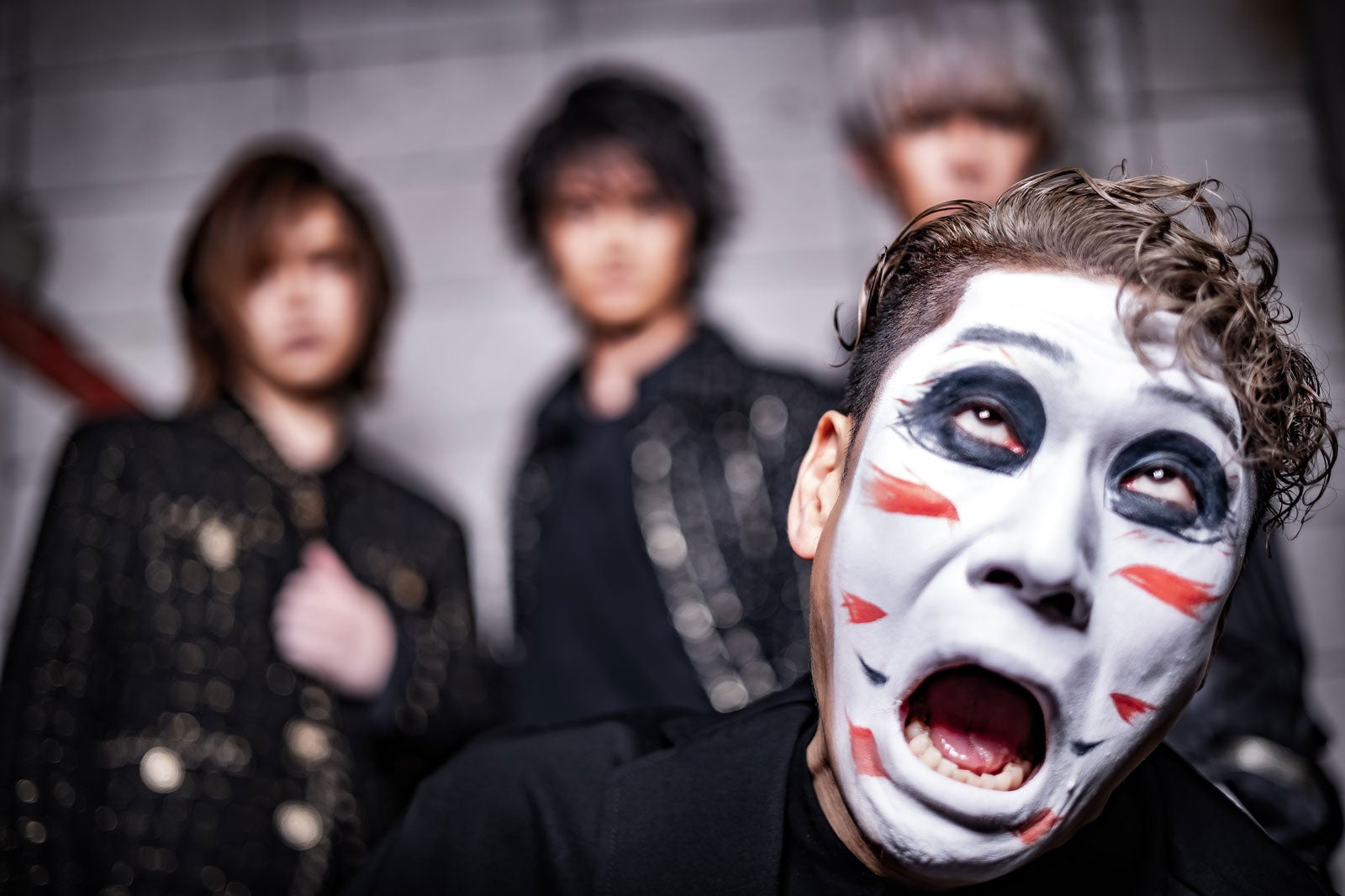 ゴールデンボンバー（提供写真）