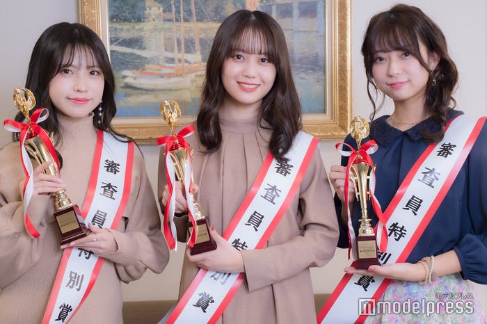(左から)堺理沙、榎本ゆいな、高村栞里 (C)モデルプレス