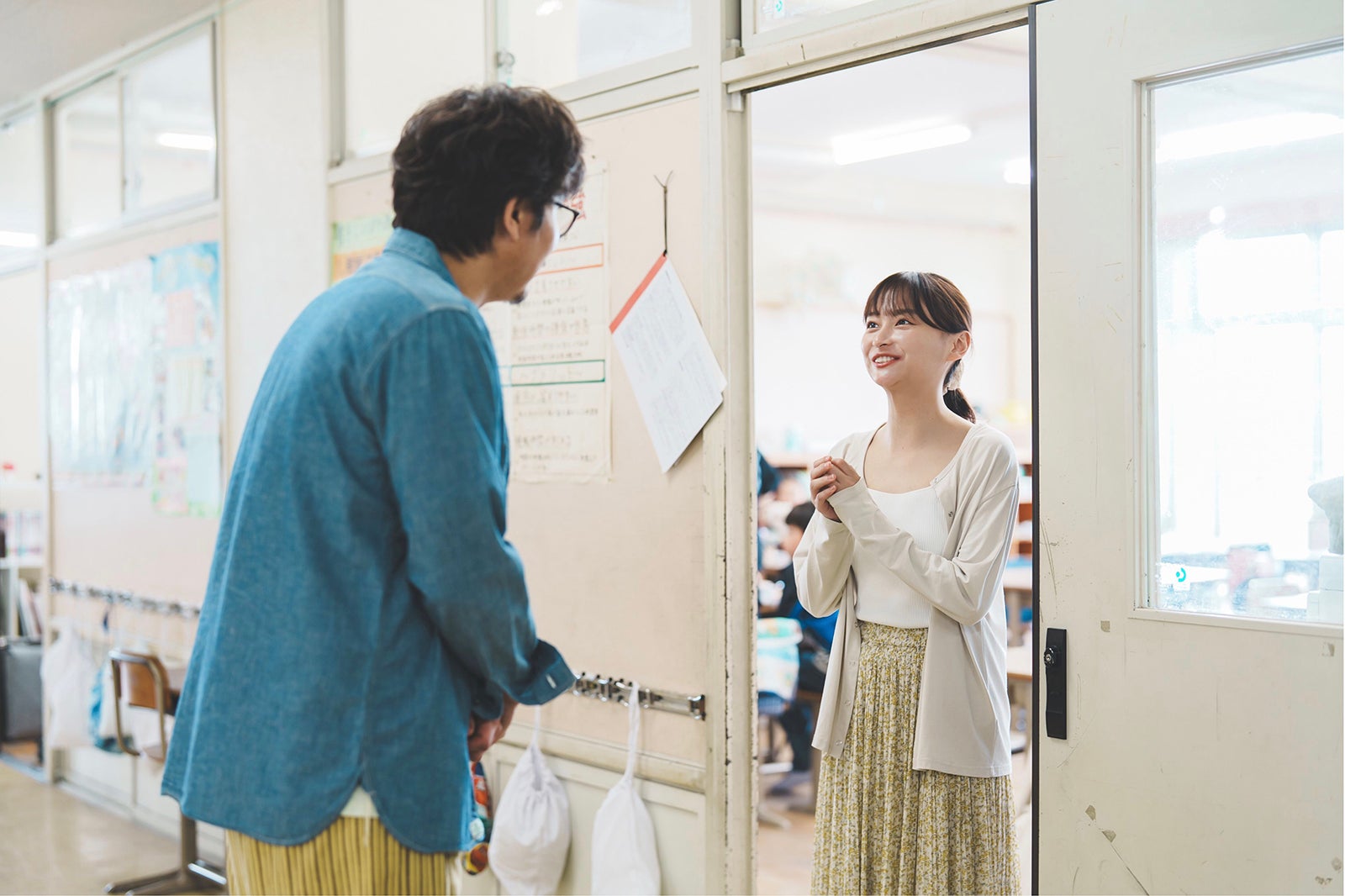小澤征悦、影山優佳「こんばんは、朝山家です。」第1話（C）ABCテレビ