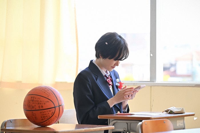 尾碕真花「シンデレラ クロゼット」第1話(C)「シンデレラ クロゼット」製作委員会