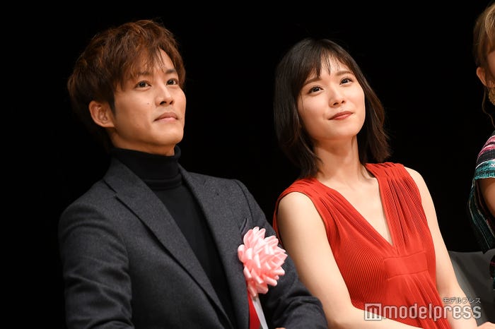 松岡茉優・松坂桃李(C)モデルプレス