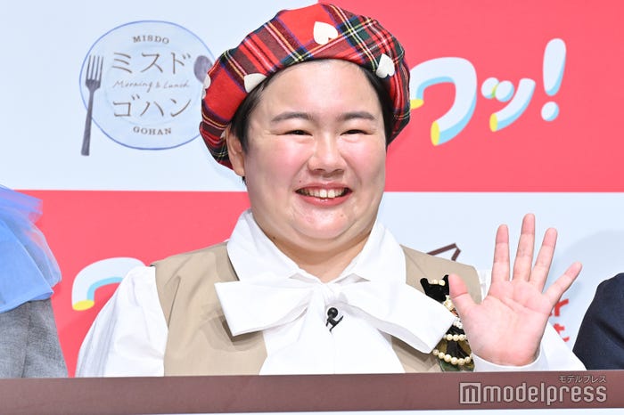 やす子(C)モデルプレス