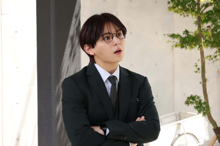 山田涼介「ビリオン×スクール」第1話より(C)フジテレビ