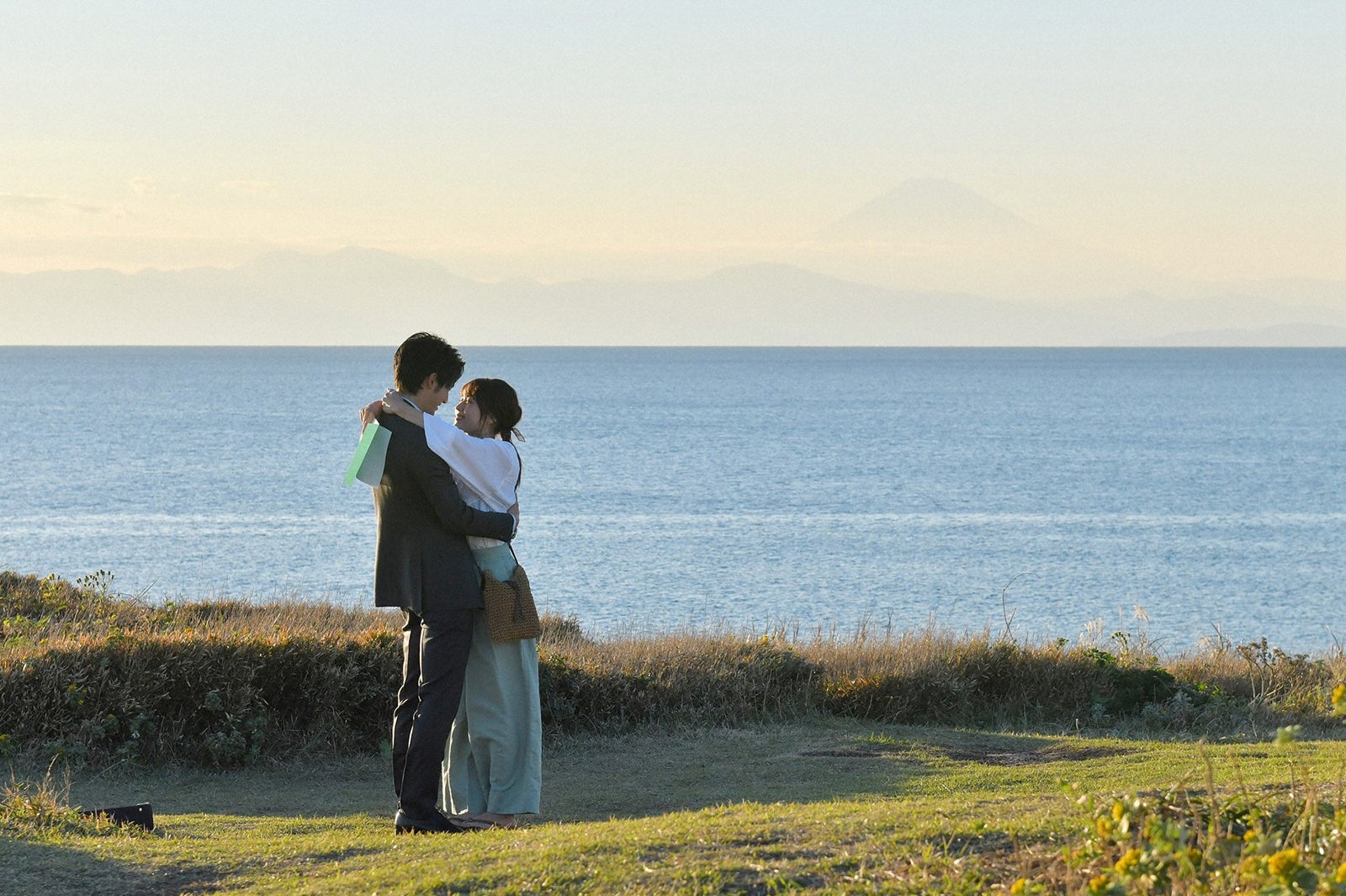 岡田健史、有村架純／「中学聖日記」最終話より（C）TBS