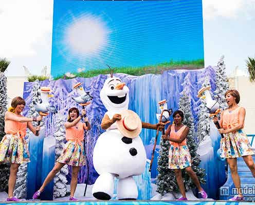 「アナ雪」新ショースタート、オラフの憧れを米ディズニーで堪能