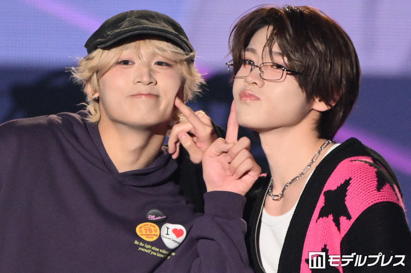 DXTEEN大久保波留＆田中笑太郎、あざとい“ほっぺツン”で沸かす トレンド感溢れるY2Kコーデ【TGC松山2026】