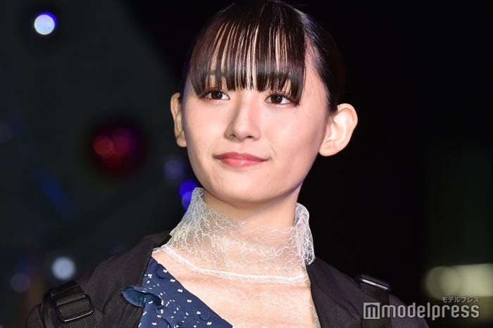 浅川梨奈(C)モデルプレス