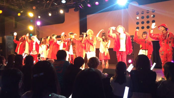 「TRYZERO」のライブパフォーマンス (提供写真)