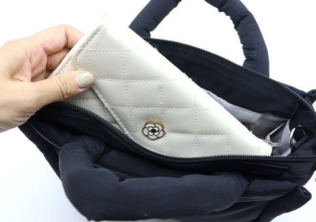 ブリルミー 仕切りバッグ 整理整頓 宝島社 ムック本 付録 長財布もすっぽり入る