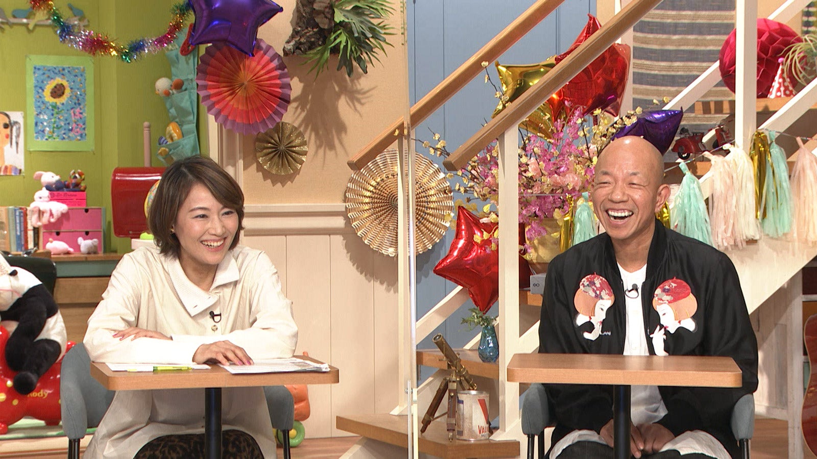 下平さやかアナウンサ、小峠英二（C）テレビ朝日