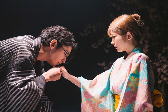 古川雄大、馬場ふみか「恋と弾丸」第2話より(C)箕野希望・小学館/「恋と弾丸」製作委員会・MBS