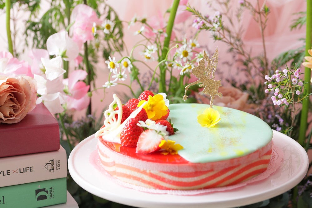 ストロベリーネバーランド 恋するティンカーベル スイーツブッフェ／画像提供：ベストブライダル