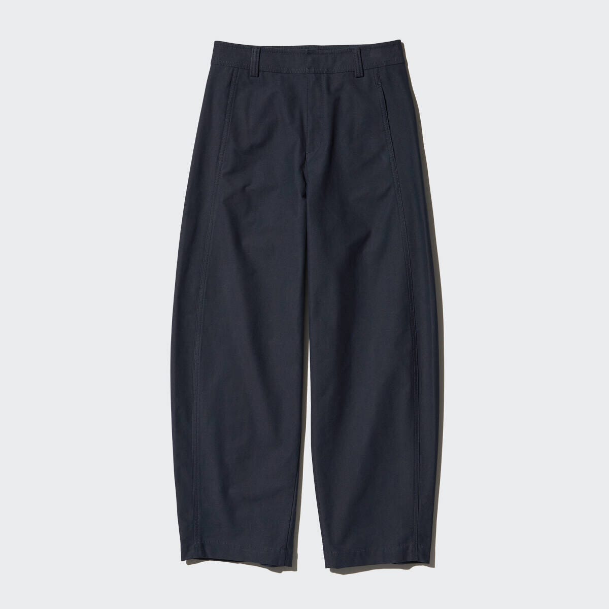 ユニクロのジャージーバレルレッグパンツ