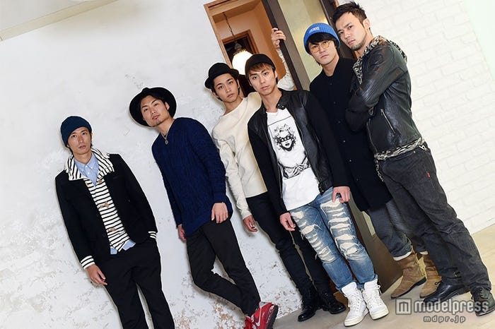 (左より)秋山真太郎、八木将康、佐藤寛太、小野塚勇人、春川恭亮、小澤雄太