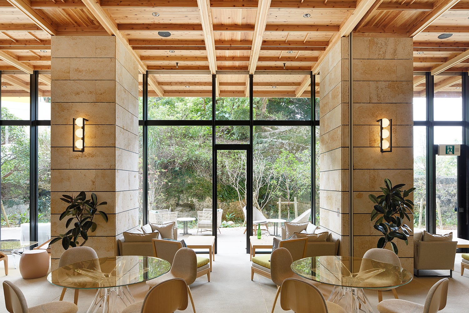 ホテル ストレータ 那覇／画像提供：沖縄UDS