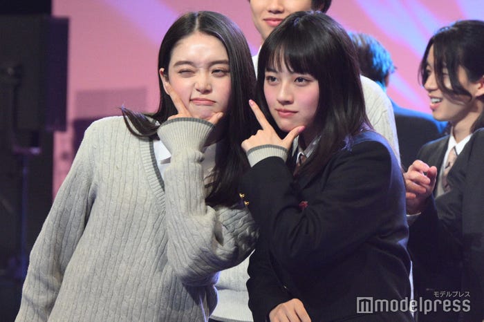 高石あかり、上坂樹里(C)モデルプレス