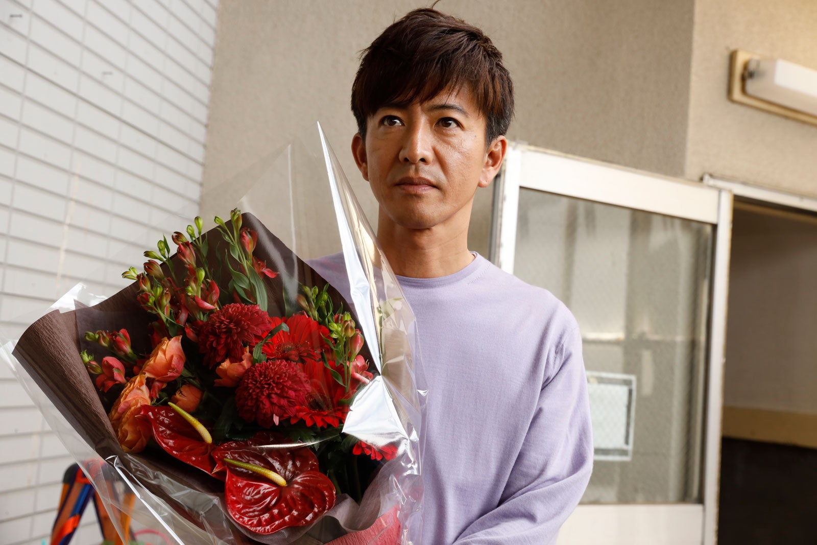 「Believe」木村拓哉、天海祐希ら共演者がサプライズ＆熱いハグ オールアップで感謝「信じて頼ることができる現場と共演者に恵まれた」【Believe－君にかける橋－】