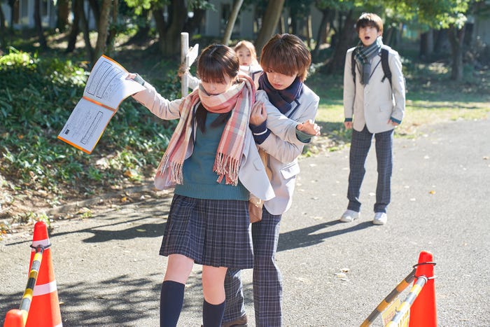 豊嶋花、井上瑞稀「君が死ぬまであと100日」第8話より(C)NTV・J Storm