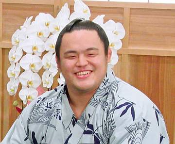 元十両の31歳が地元でストレート勝ち越し！魁勝が入院中の父に雄姿届ける「上に戻りたい」