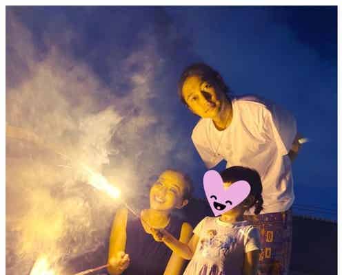 窪塚洋介&PINKY、家族で花火「憧れ」「素敵な休日」と反響