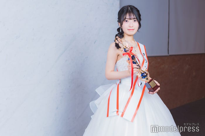 高嶋珊奈さん(C)モデルプレス