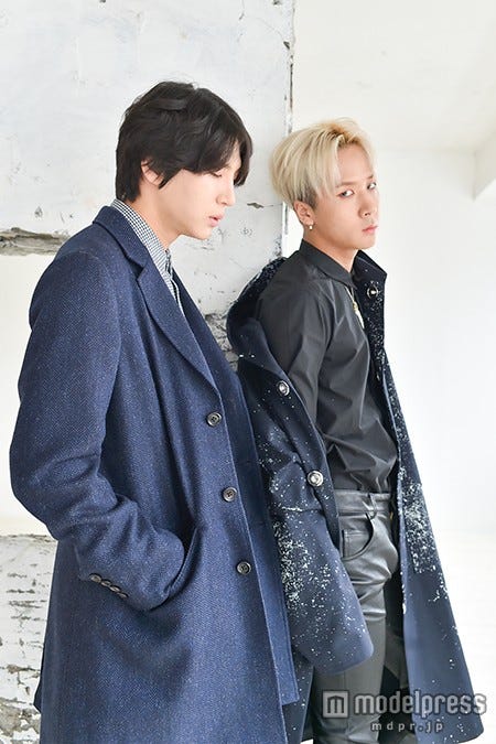 VIXX LR(左から)レオ、ラビ
