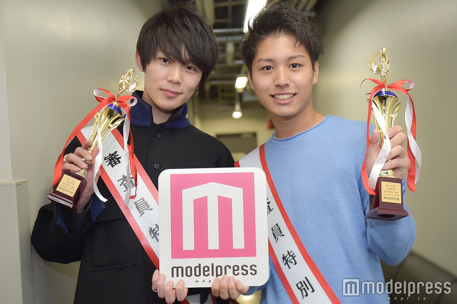 （左から）丸本拓永さん、臼田太晟さん