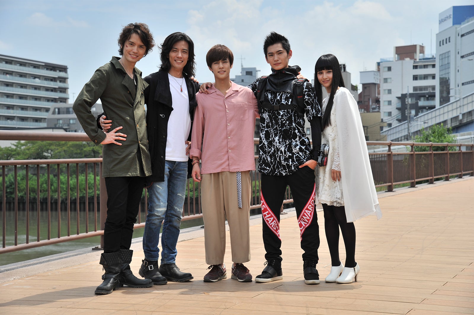 「555」出演者＆「ジオウ」出演者（C）2018 石森プロ・テレビ朝日・ADK・東映