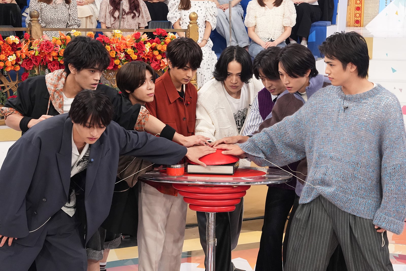 timelesz、最強王者と早押しイントロクイズ 過保護ルールで完全勝利狙う