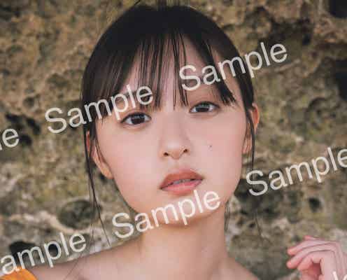 乃木坂46遠藤さくら、タンクトップ姿で美デコルテ輝く 封入ポストカード第2弾公開<可憐>