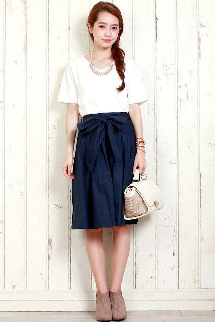 リボンタックスカート「salus」2,990円（税込）／画像提供：salus