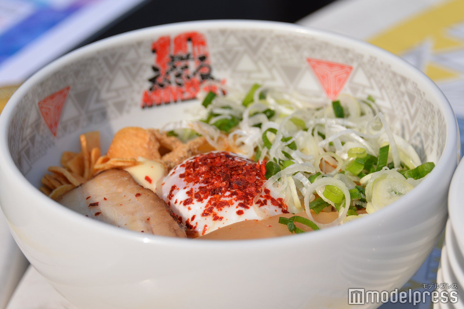 熊本魚雷監修～辛まぜそば～¥1,100 （C）モデルプレス