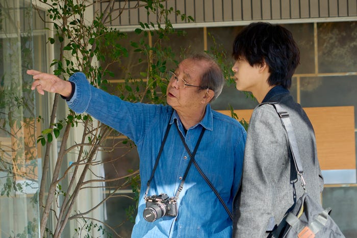 平泉成、佐野晶哉(C)2024「明日を綴る写真館」製作委員会(C)あるた梨沙/KADOKAWA