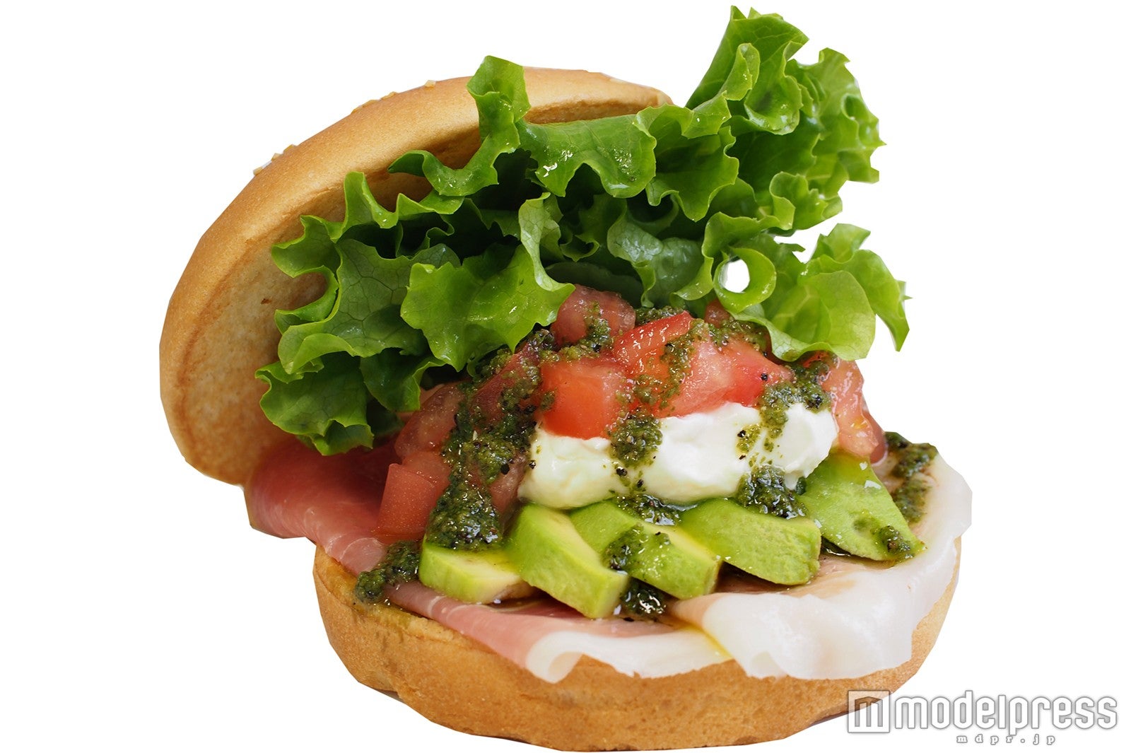 フレッシュネスから販売される「生ハムアボカドサンド」￥430（税抜き）