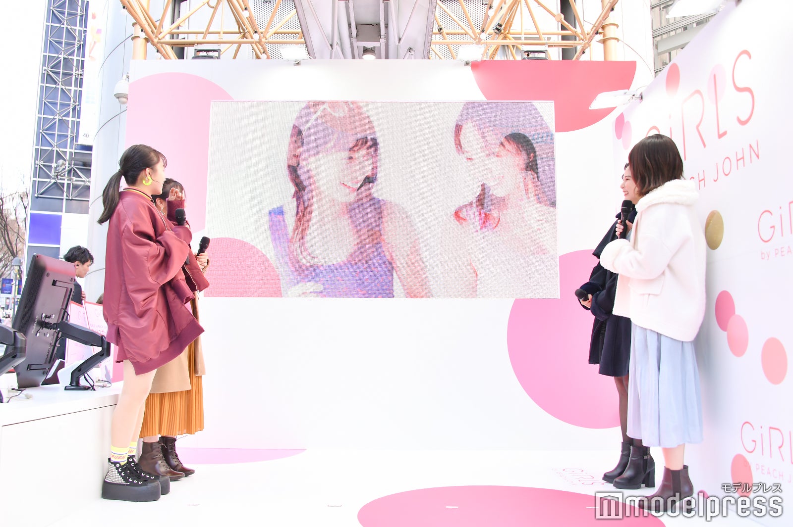 （左から）黒木ひかり、今泉佑唯、ミチ、中野恵那（C）モデルプレス