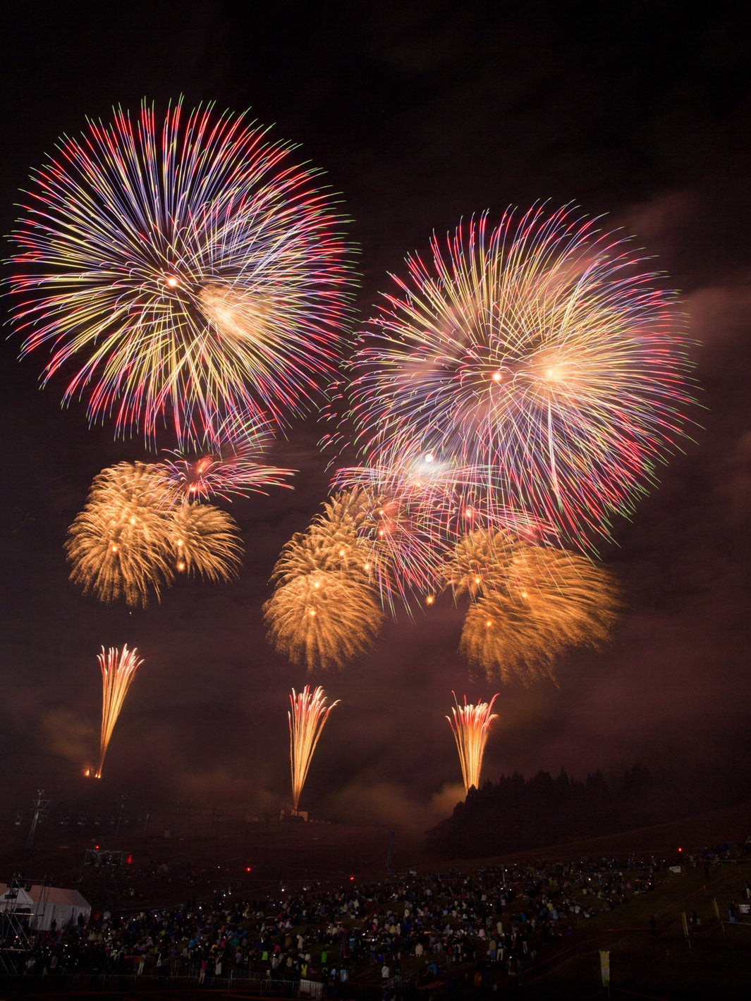 「長岡米百俵フェス ～花火と食と音楽と～ 2022」より（提供写真）