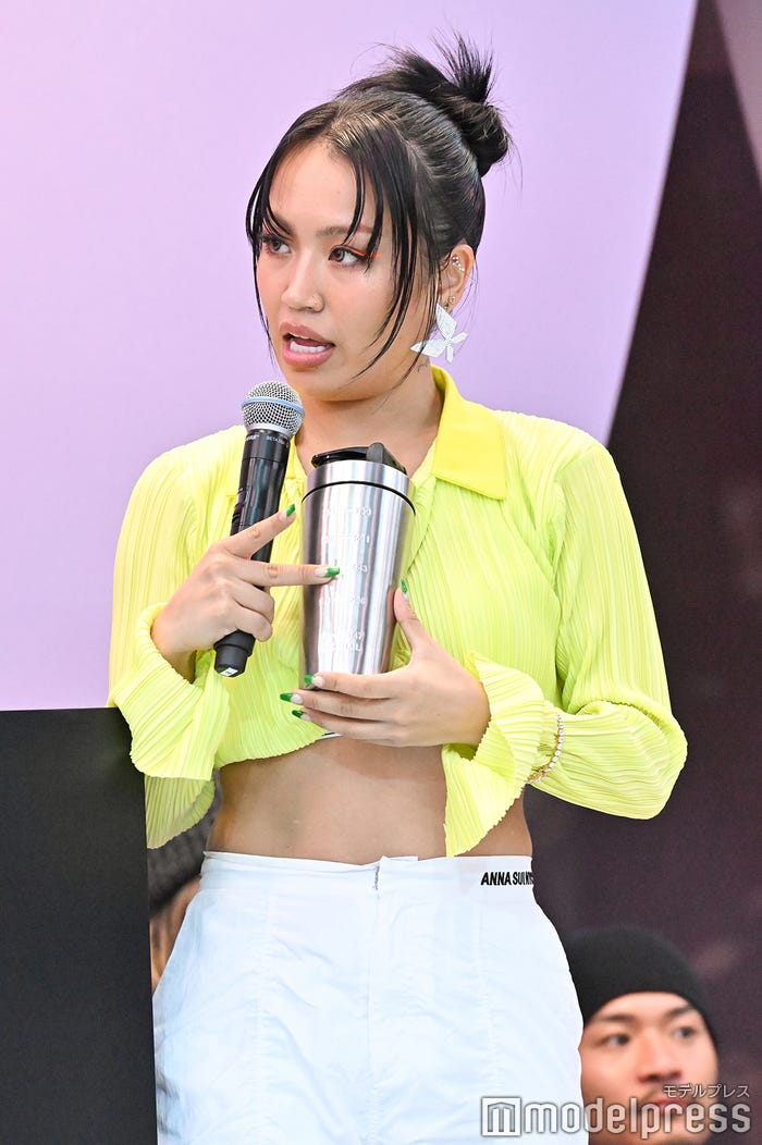 RIEHATA(C)モデルプレス